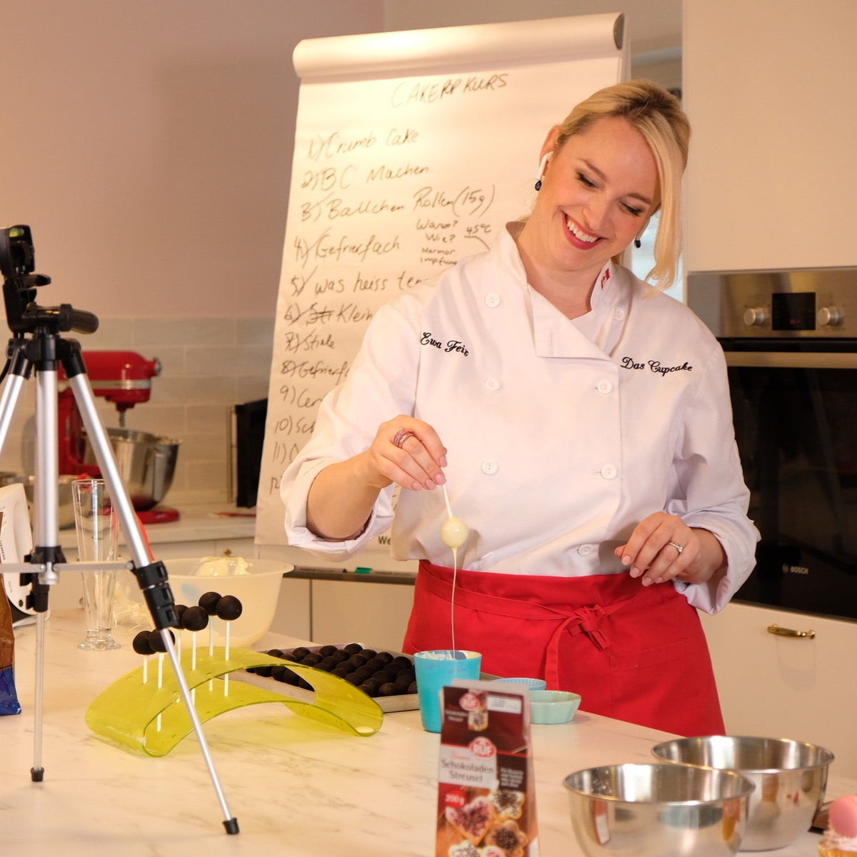 Virtuelle Junggesellinnen-Backparty mit Cake Pops