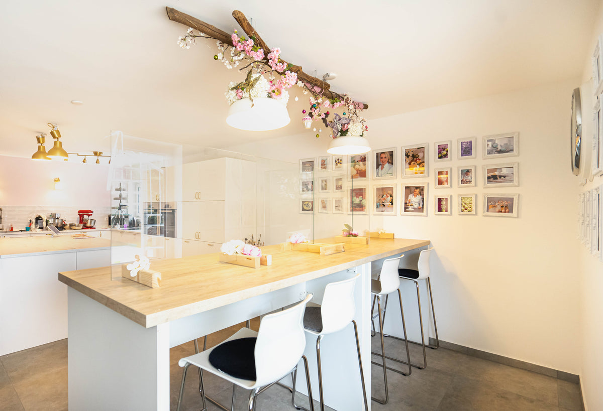 Junggesellinnen-Backparty mit Macarons