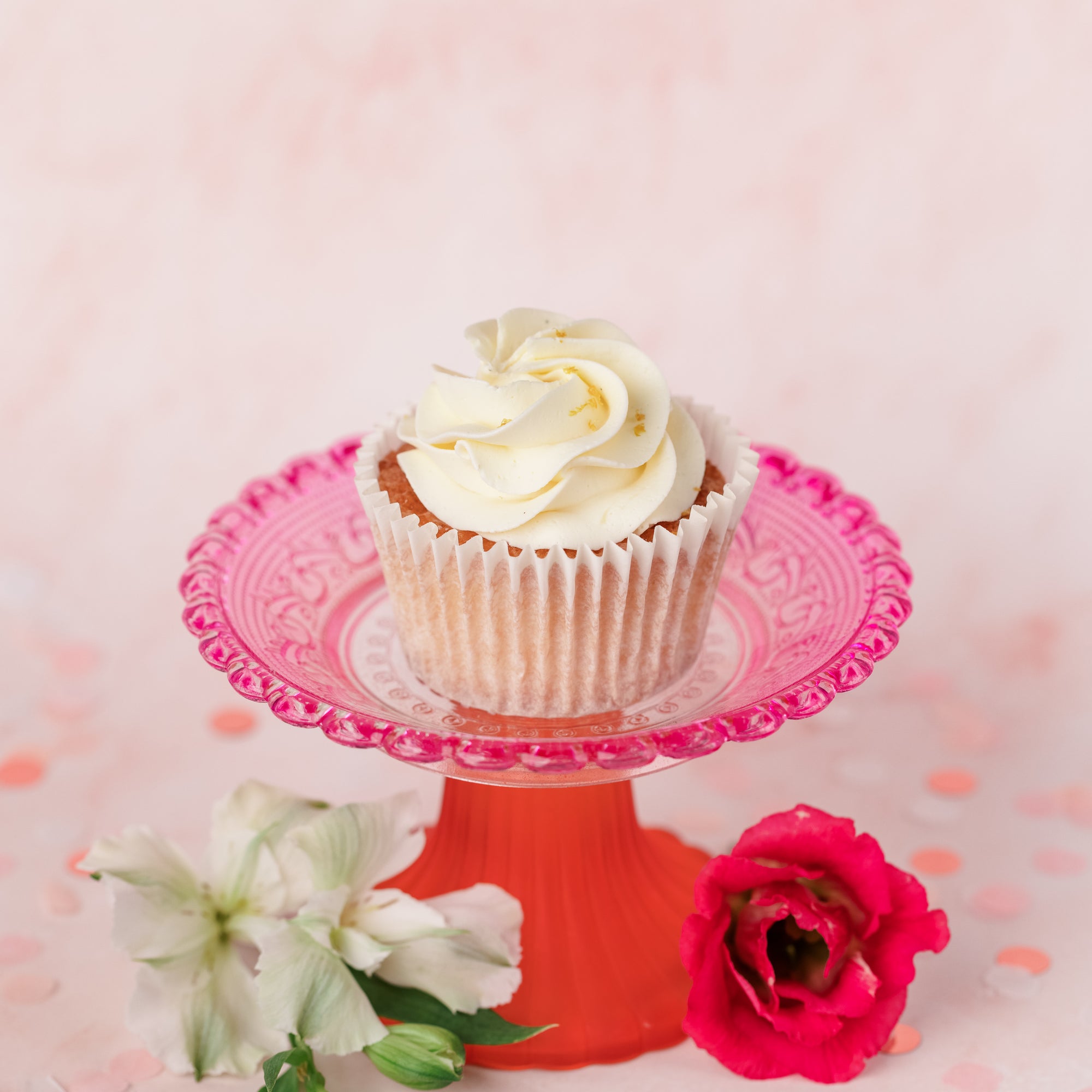 Lemon Cupcakes with Lemon Buttercream