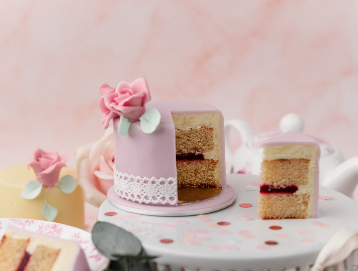Mini Törtchen-Kurs mit Ewa Feix – Buttercreme, Fondant &amp; Rosen